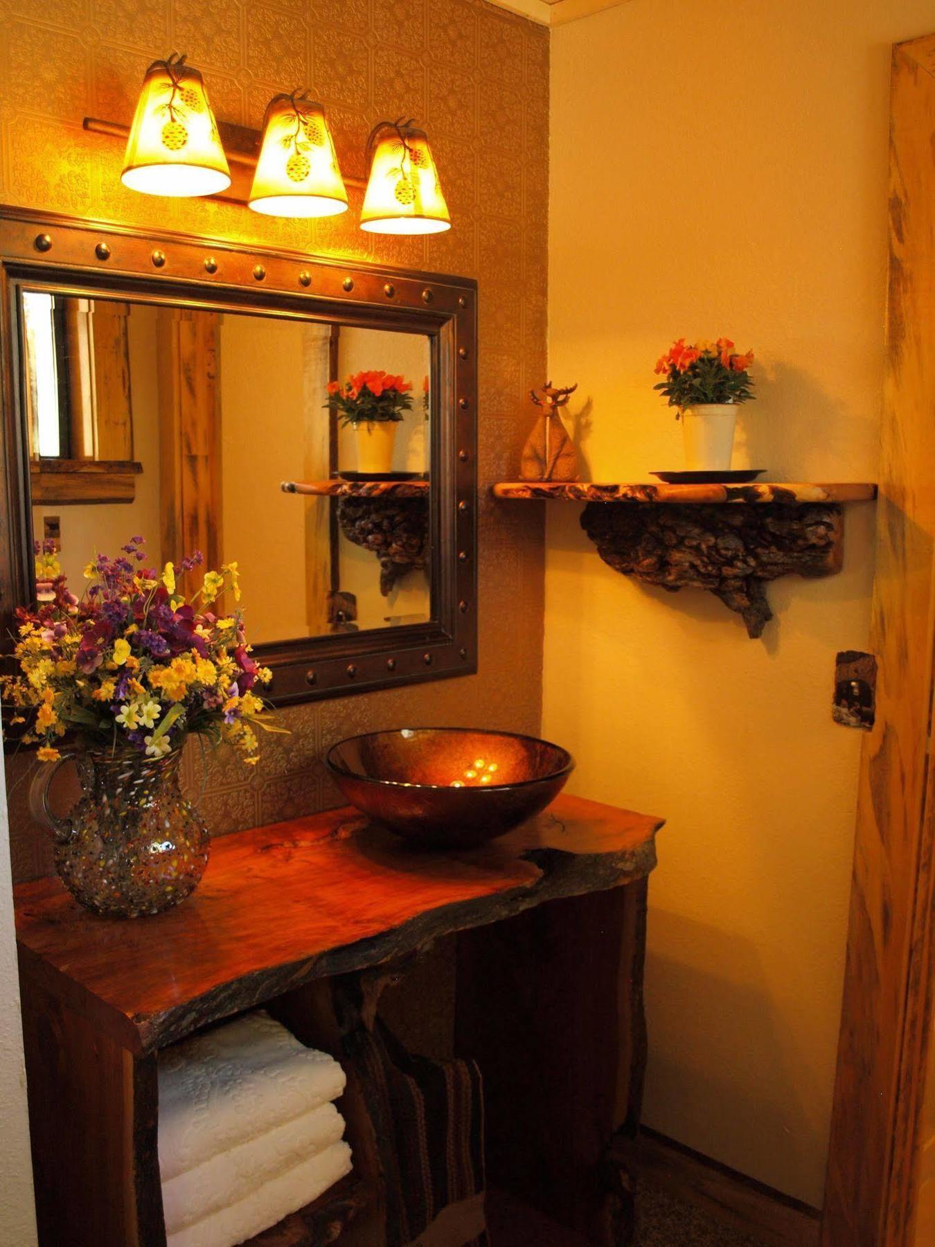 Whispering Pines Inn Flagstaff Bagian luar foto